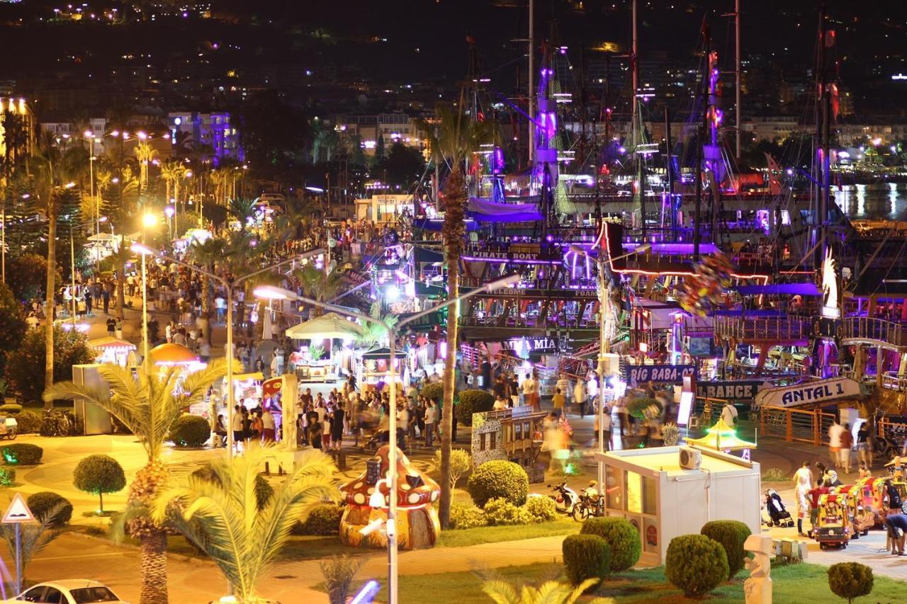 Beautiful Sultan House At Cleopatra Beach 1 With Umbrellas, Balcony, Barbecue, Private 100mbps Wifi, Smart Tv, Table Games, Vip Trans-fer - Beautiful Apartmenthouse Appartement Alanya