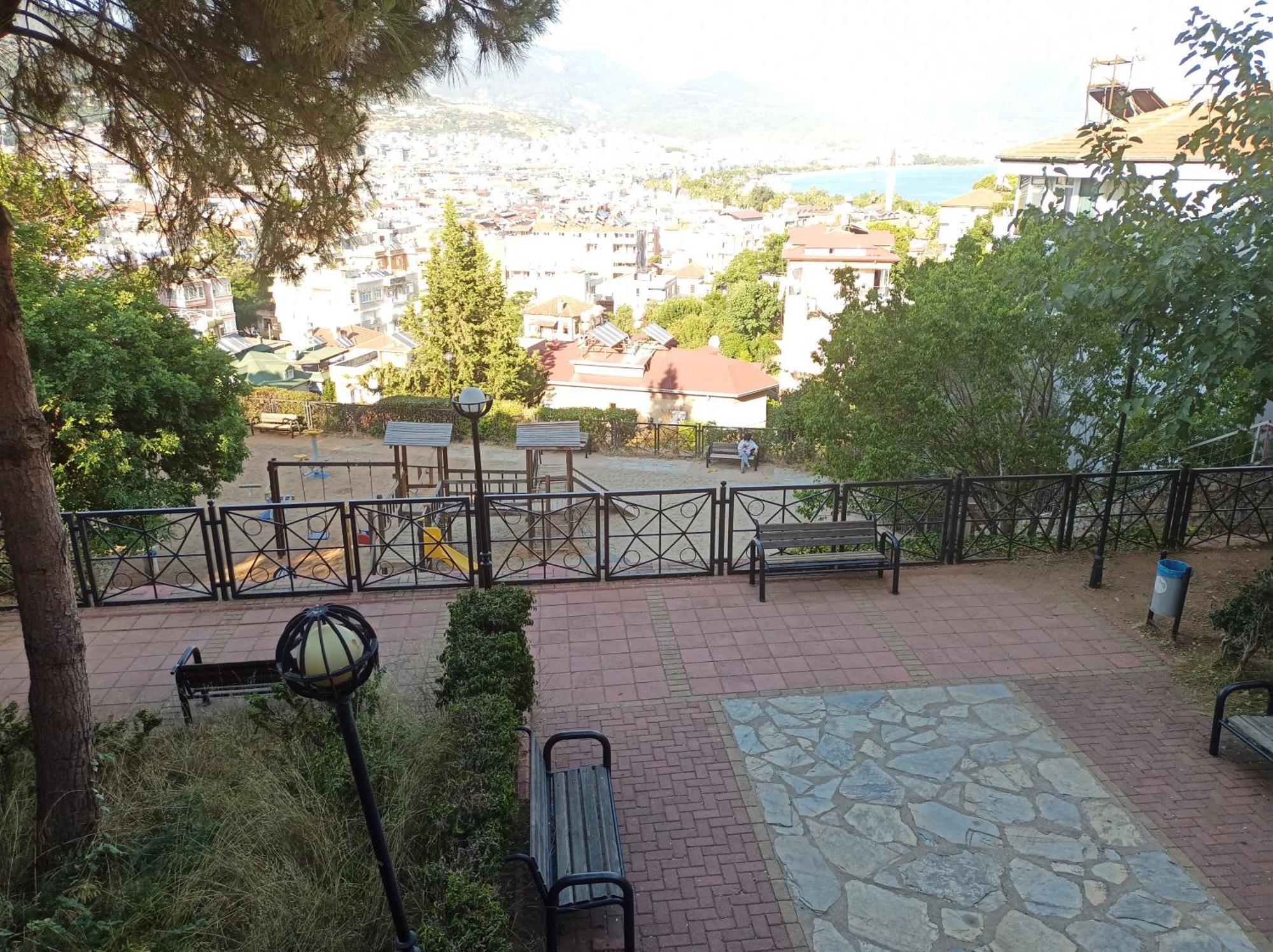 Appartement Beautiful Sultan House At Cleopatra Beach 1 With Umbrellas, Balcony, Barbecue, Private 100mbps Wifi, Smart Tv, Table Games, Vip Trans-fer - Beautiful Apartmenthouse